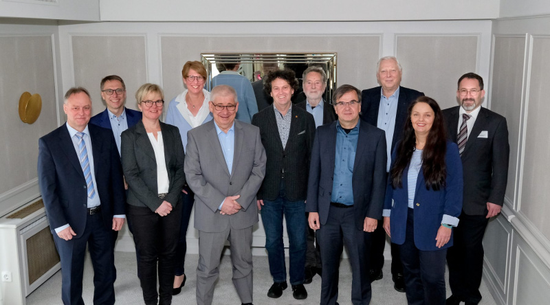 Fachgruppe naturwissenschaft des bte 1800x1000